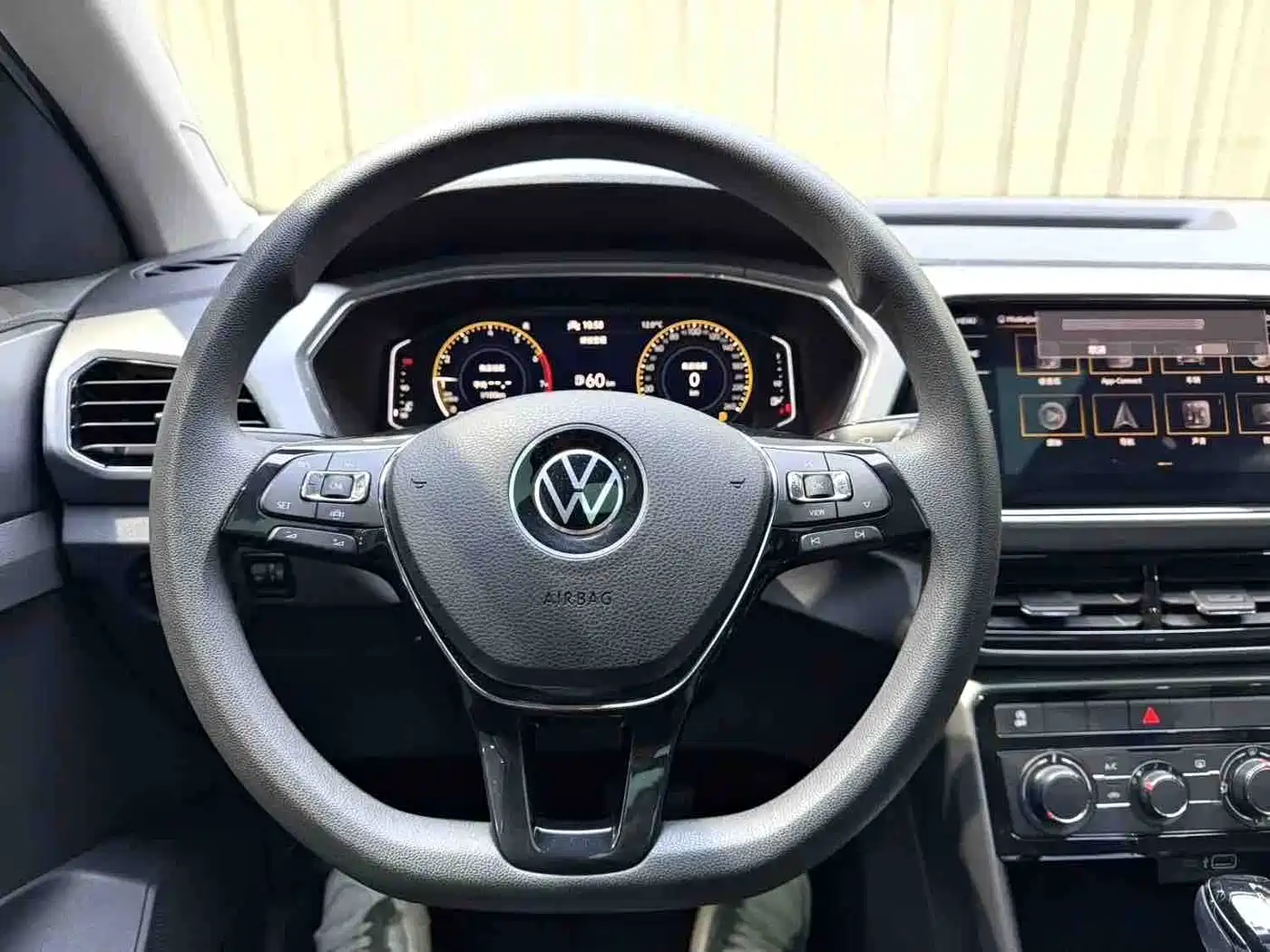 Volkswagen T-Cross 2022 280TSI DSG Comfort Edition фото 9