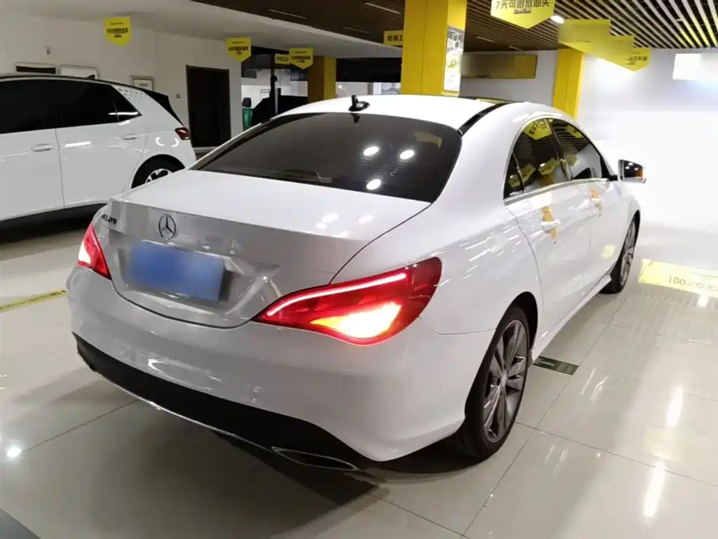 Mercedes-Benz CLA (Import) 2017 CLA 200 Dynamic фото 7
