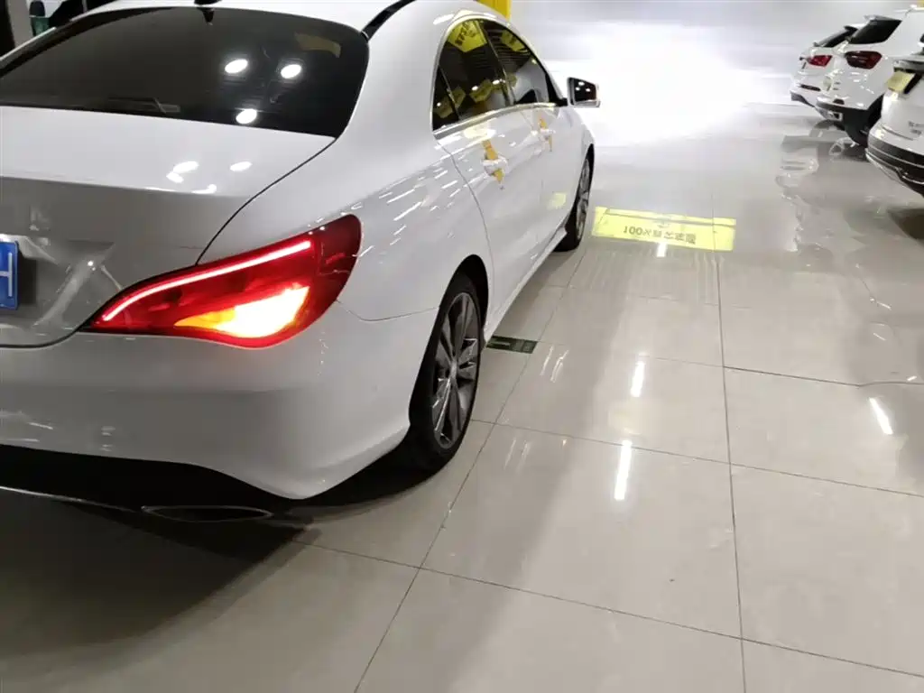 Mercedes-Benz CLA (Import) 2017 CLA 200 Dynamic фото 8