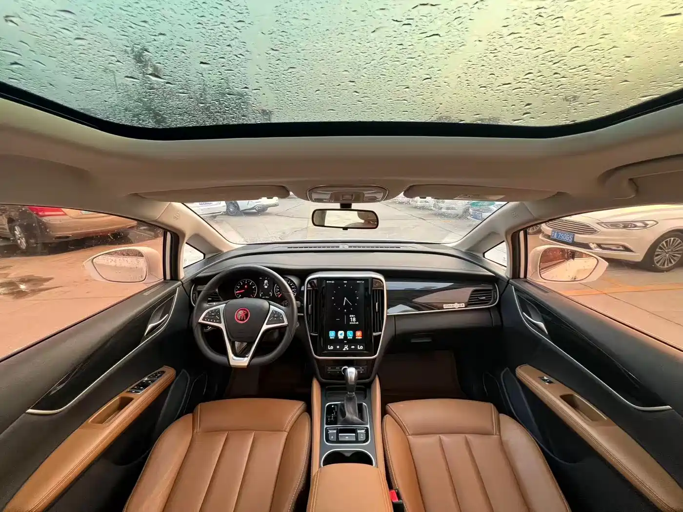 BYD Song MAX 2018 1.5T Auto Smart Connected Elite 6-Seater фото 5