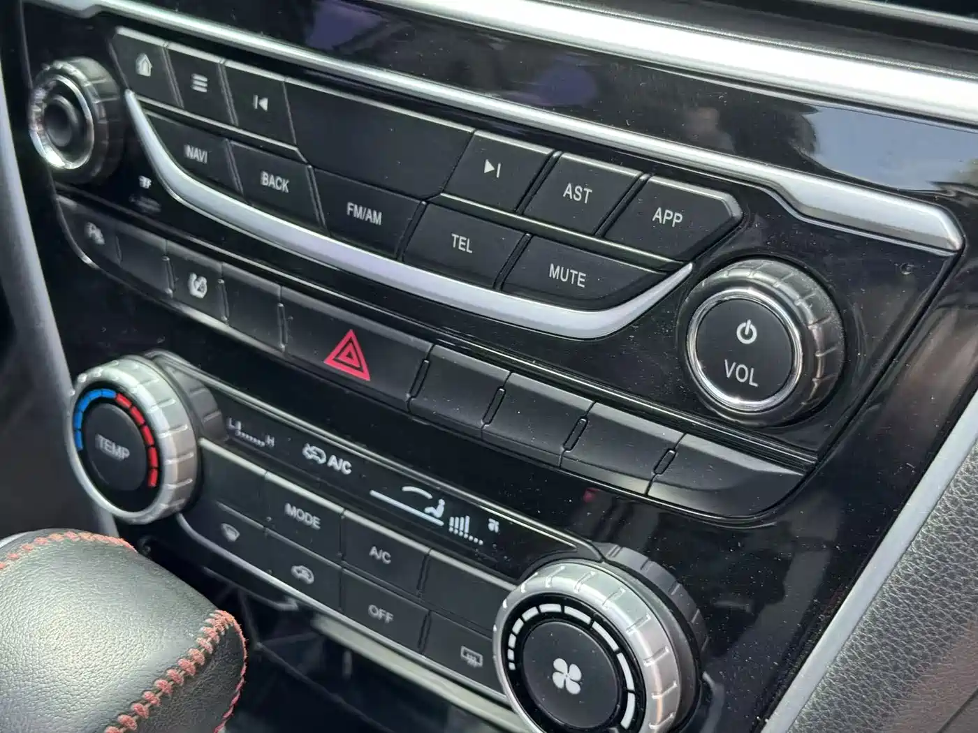 Leopaard CS10 2017 2017 Model 2.0T Automatic Urban Edition