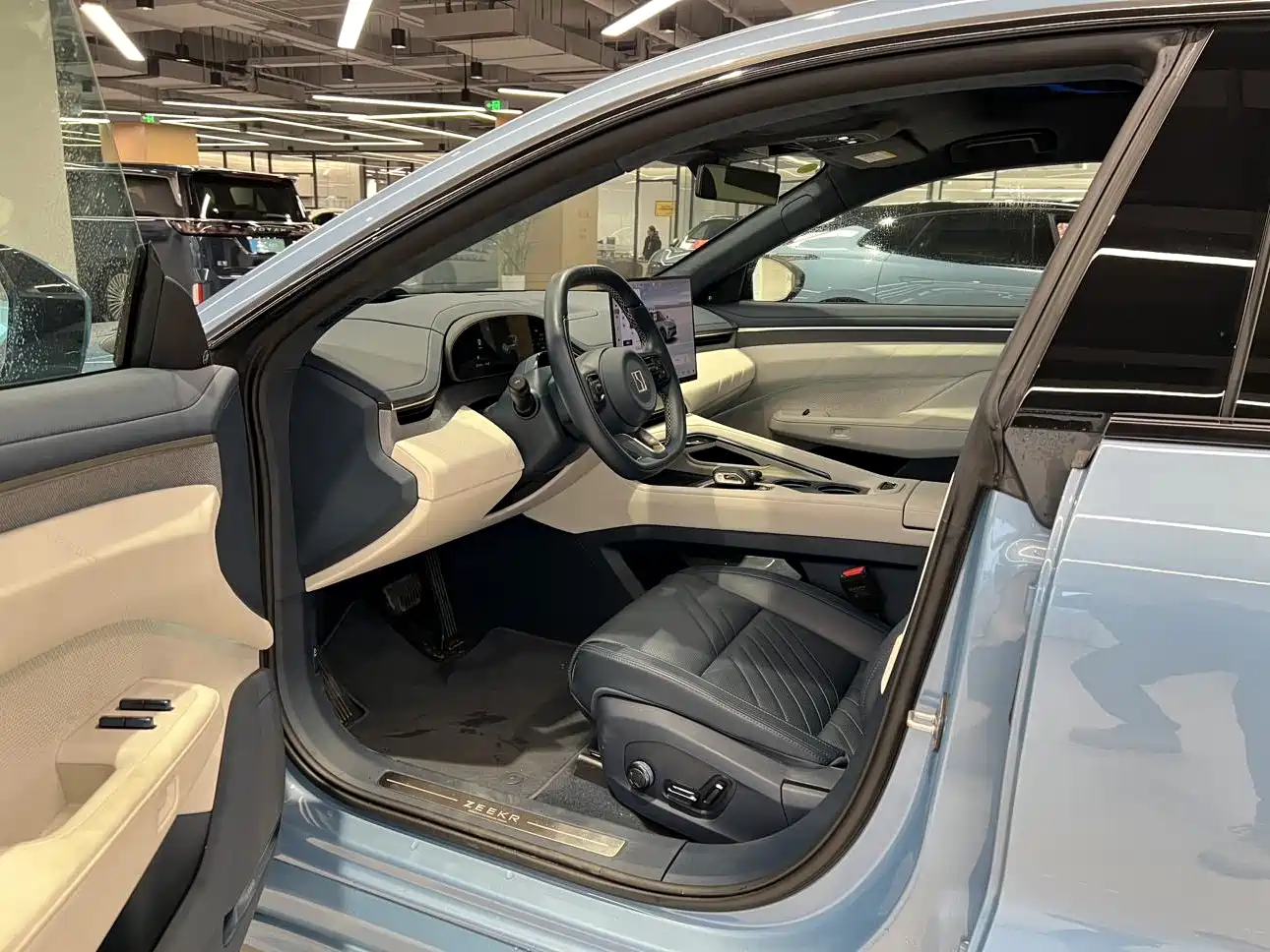 ZEEKR EXTREME KRYPTON 001