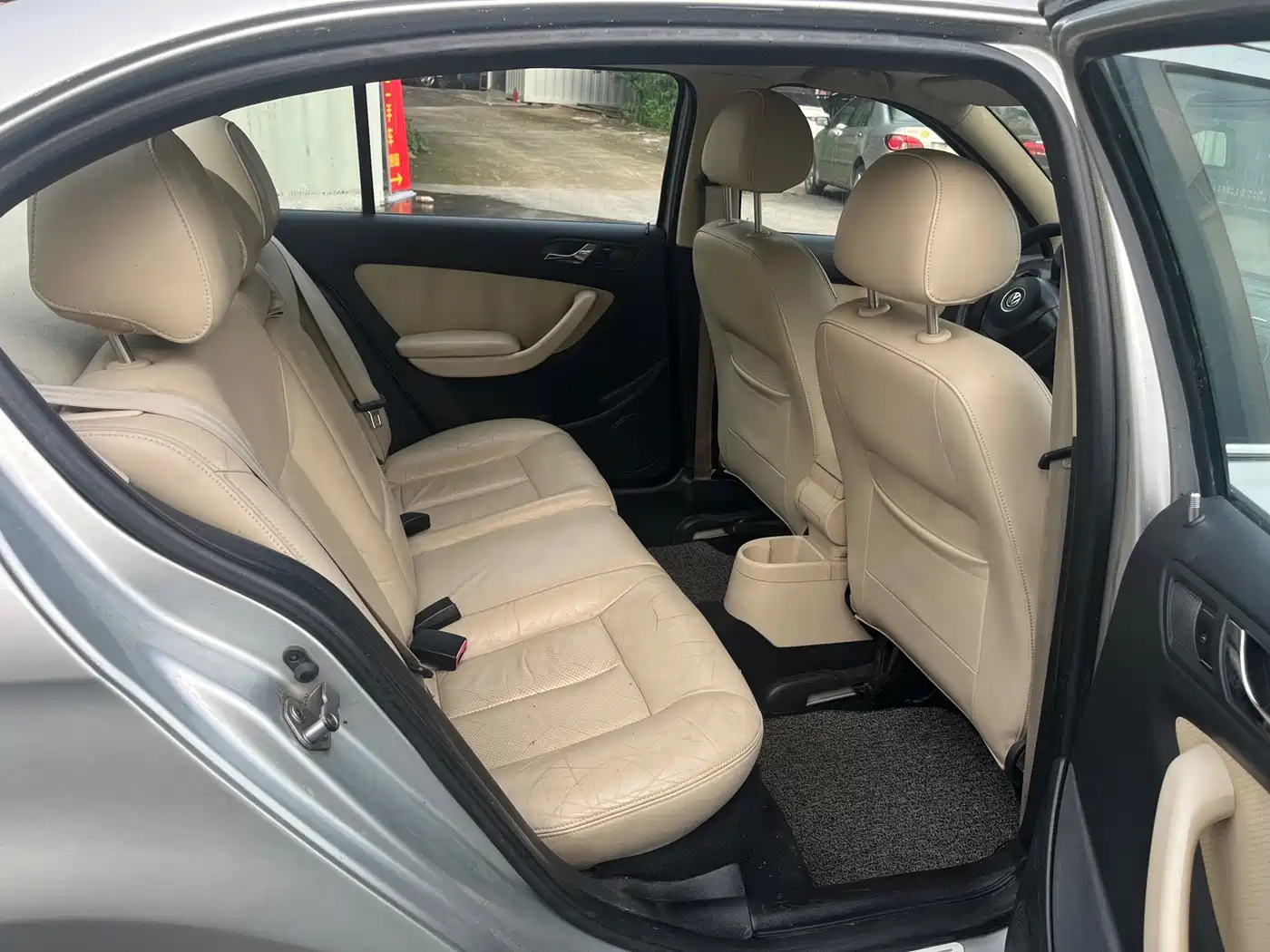 Volkswagen Lavida 2011 1.4TSI DSG Pinya Edition фото 17