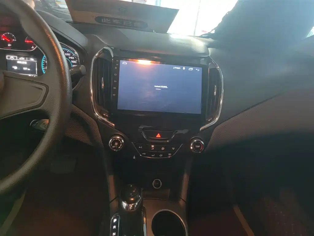 Chevrolet Cruze 2018 320 Automatic Pioneer Sunroof Edition фото 13