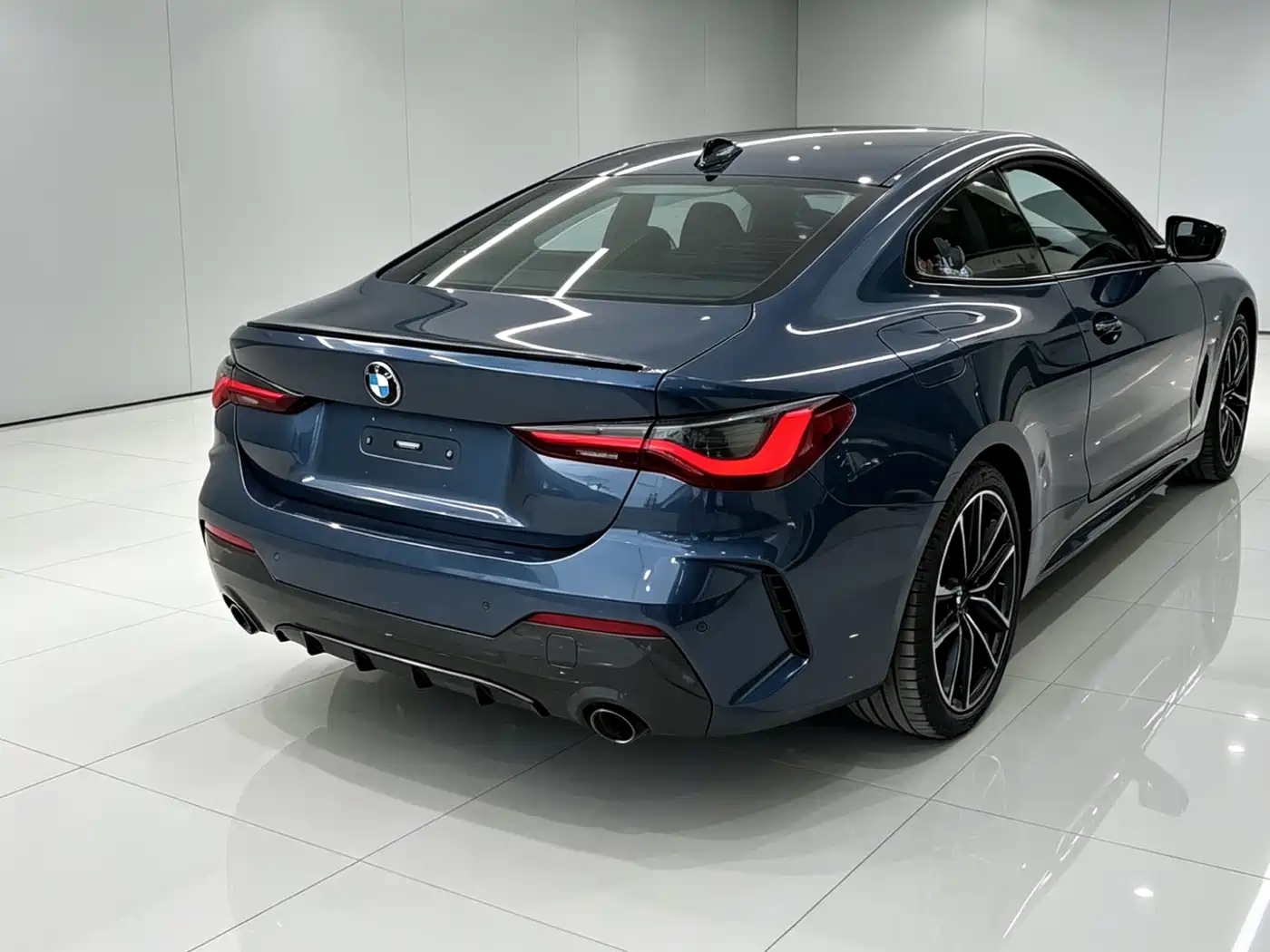 BMW 4 Series 2022 430i M Sport Shadow Night Package фото 5