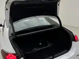 Photo 8 - Mercedes-Benz E-Class