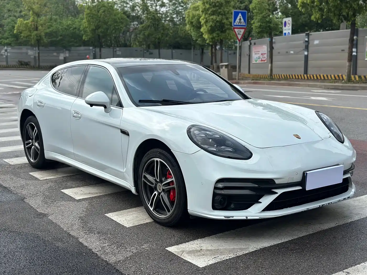 Porsche Panamera 2014 Panamera 3.0T фото 3