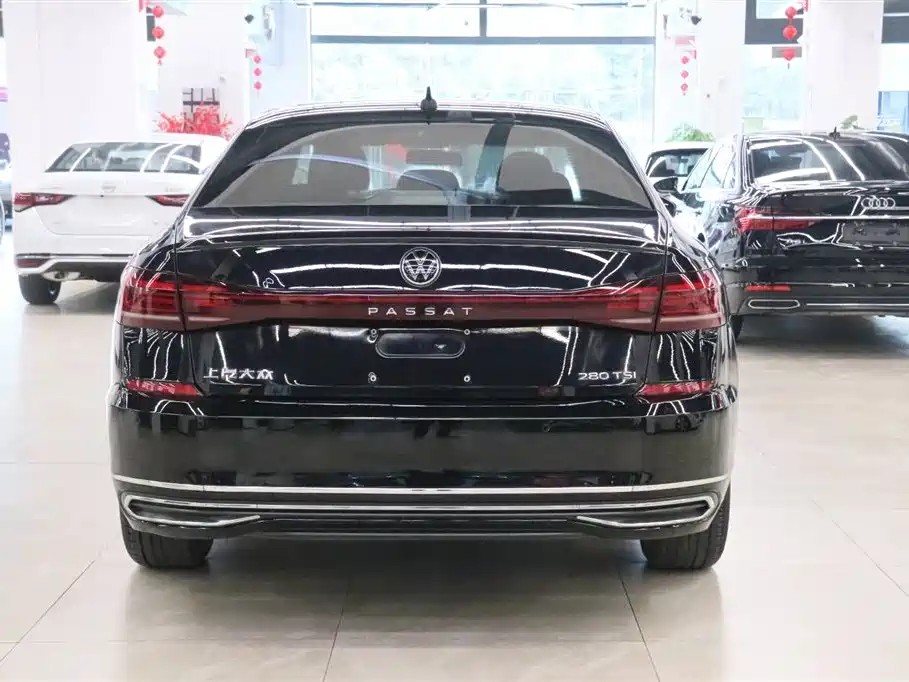 Volkswagen Passat 2022 280TSI Business Edition фото 4