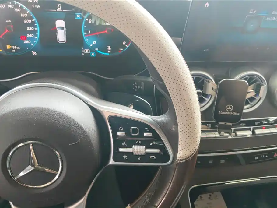 Mercedes-Benz GLC 2020 Facelift GLC 260 L 4MATIC Luxury фото 16