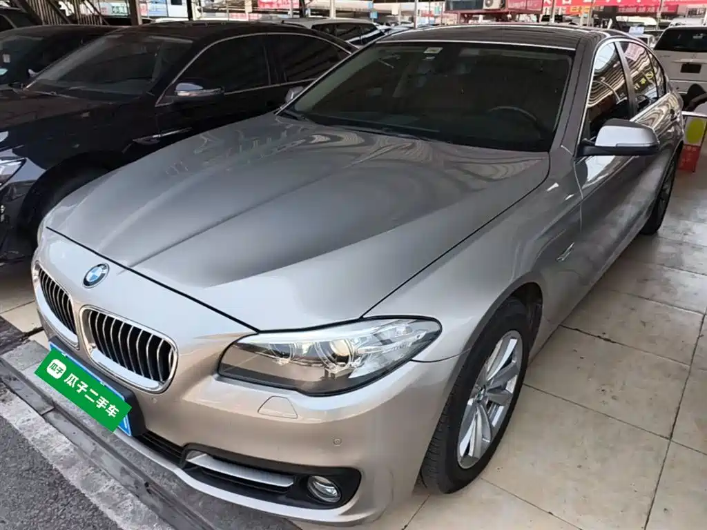 BMW 5 Series 2017 520Li Classic Edition