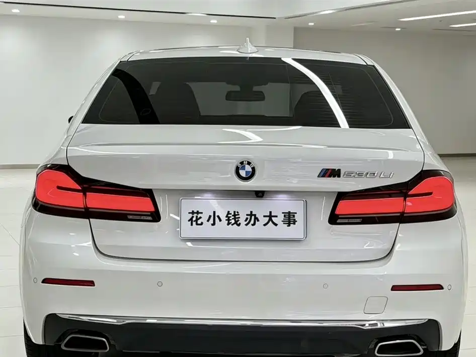 BMW 5 Series 2022 530Li Exclusive Luxury Package фото 8