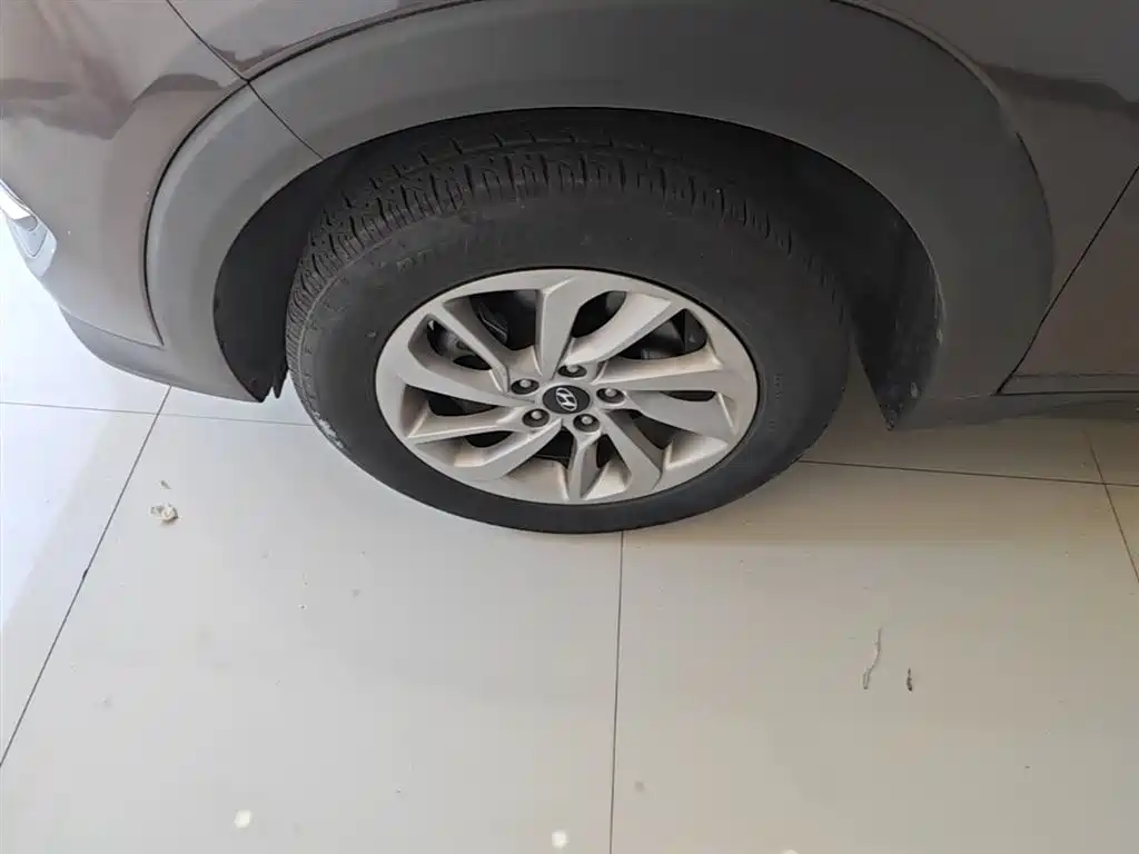 Hyundai Tucson 2015 1.6T Dual Clutch 2WD Smart фото 25