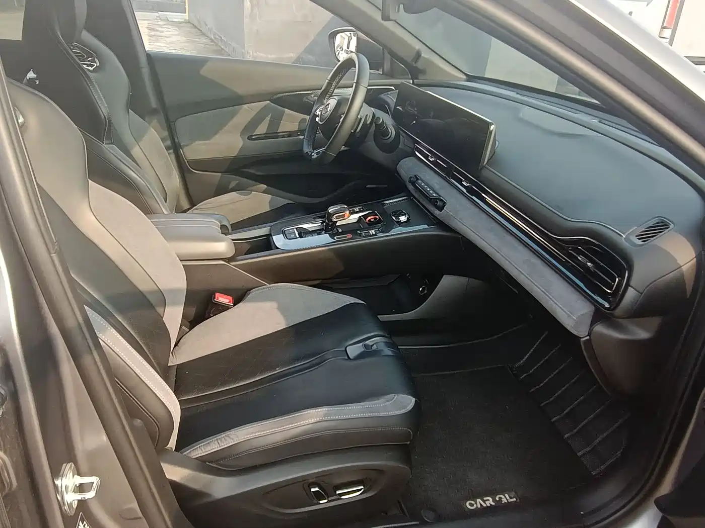 GAC Trumpchi Trumpchi Emkoo 2023 400T Auto R MAX фото 6