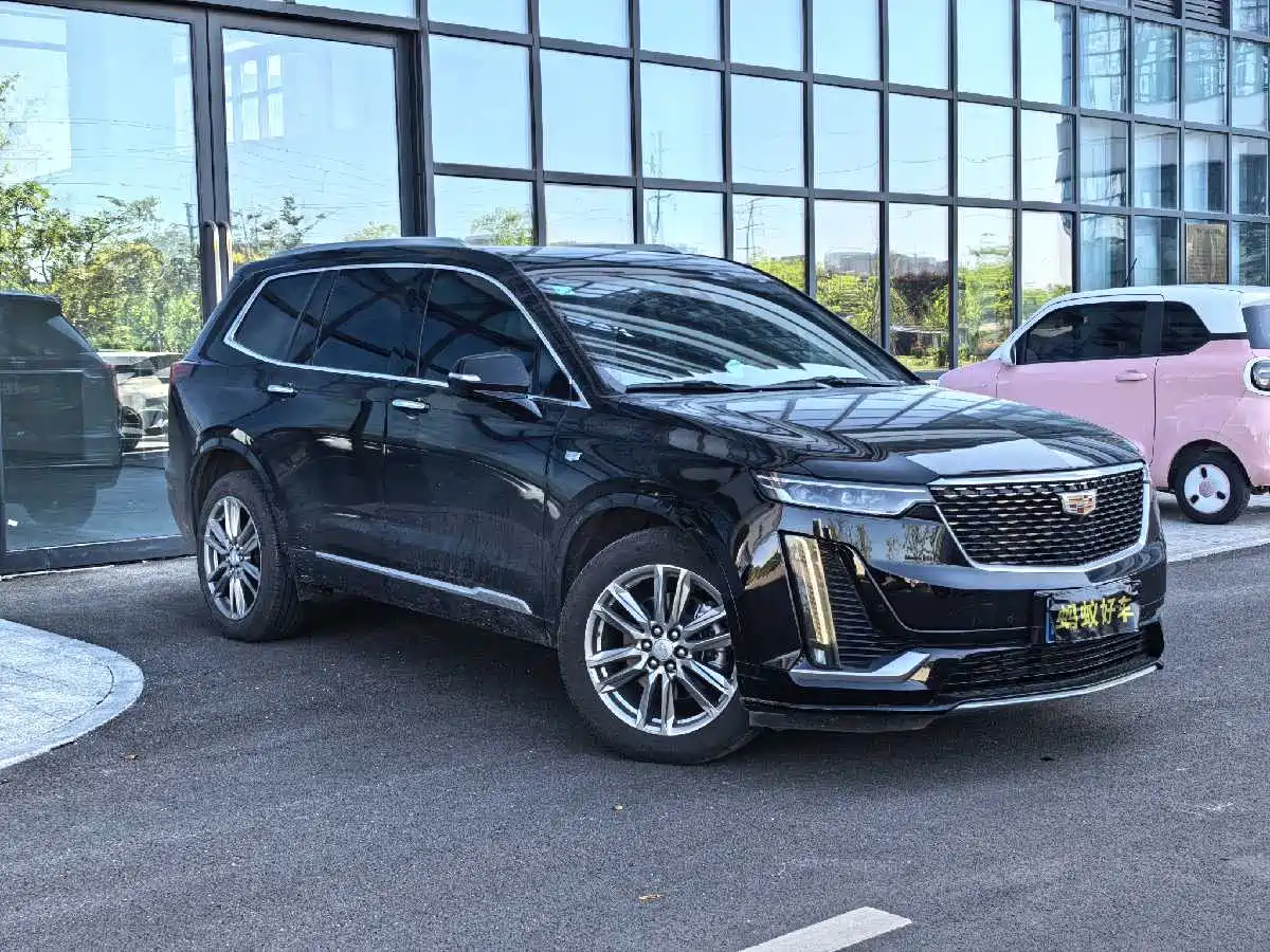Cadillac XT6 2022 2.0T 6-Seater 4WD Luxury Edition фото 3