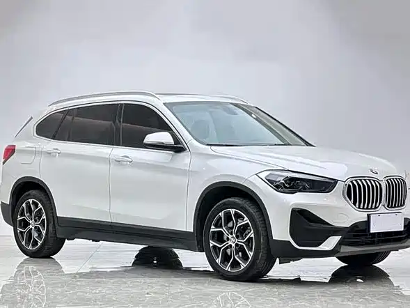 BMW X1 2022 sDrive25Li Leading фото 3