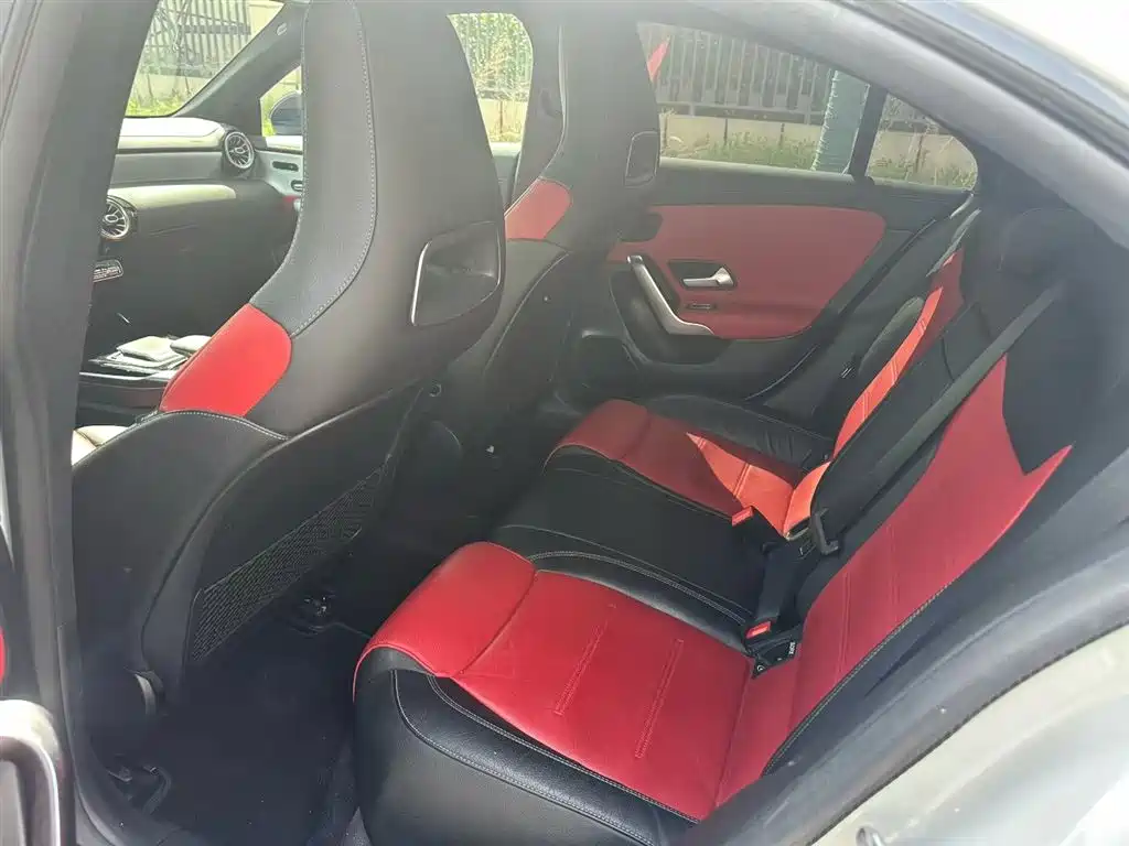 Mercedes-Benz CLA AMG 2020 AMG CLA 35 4MATIC фото 7