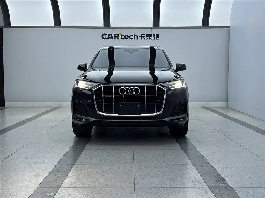 Audi Q7 2020 55 TFSI quattro Black Warrior Exclusive Edition фото 2