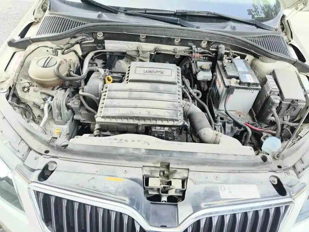 Фото 3 - Škoda Octavia