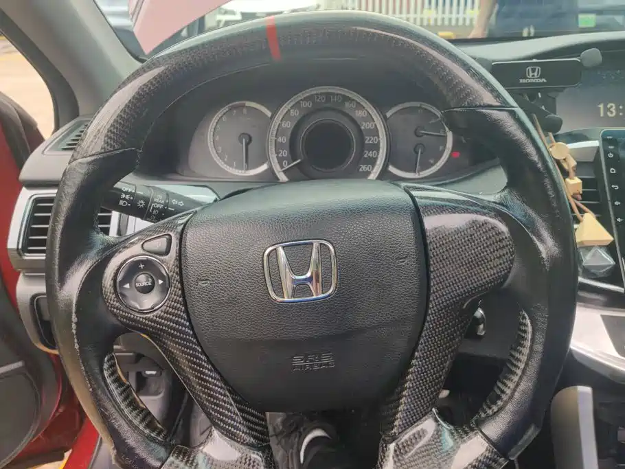 صورة 15 - Honda Accord