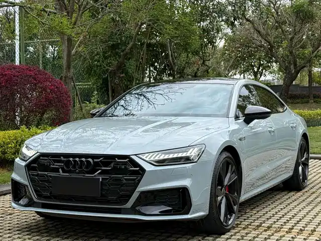 AUDI A7L