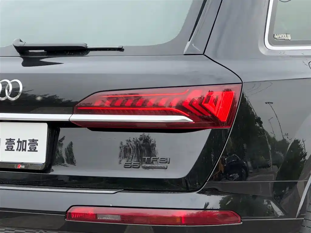 Audi Q7 2023 55 TFSI quattro S Premium фото 18