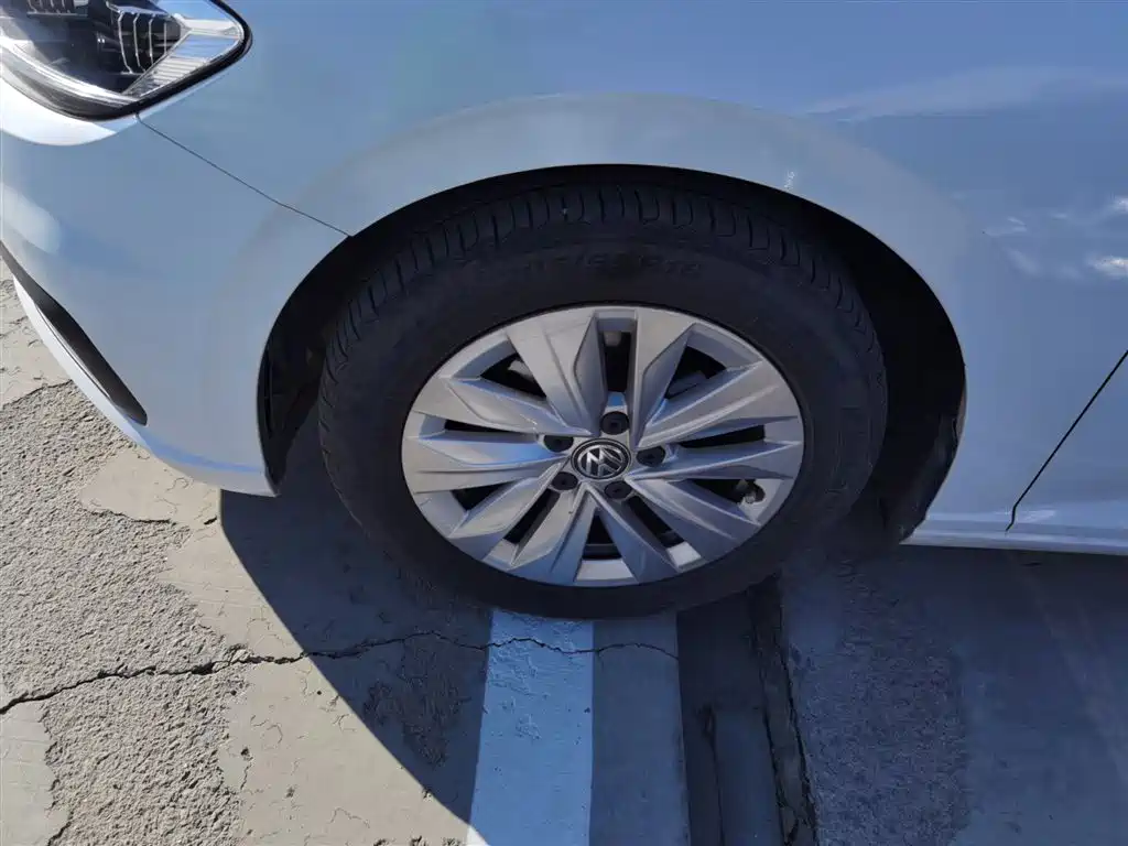 Volkswagen Lavida 2019 Hatchback 200TSI DSG Comfort Edition China VI фото 25