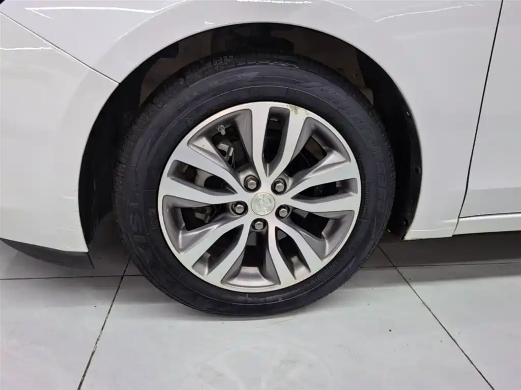 Buick Excelle 2021 Facelift 1.3T Auto Mild Hybrid Elite фото 23