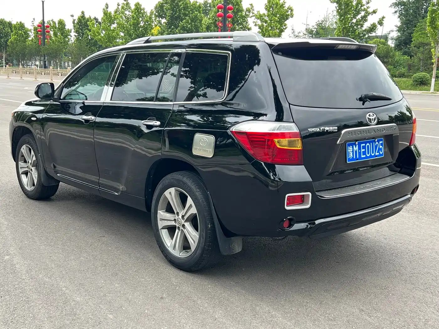 Toyota Highlander 2012 2.7L 2WD 7-Seater Luxury Edition фото 6