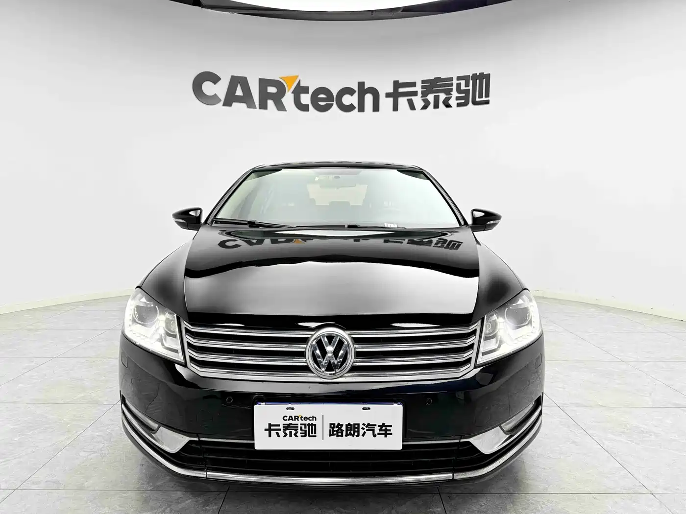 Volkswagen Magotan 2015 Facelift 1.8TSI Luxury фото 2