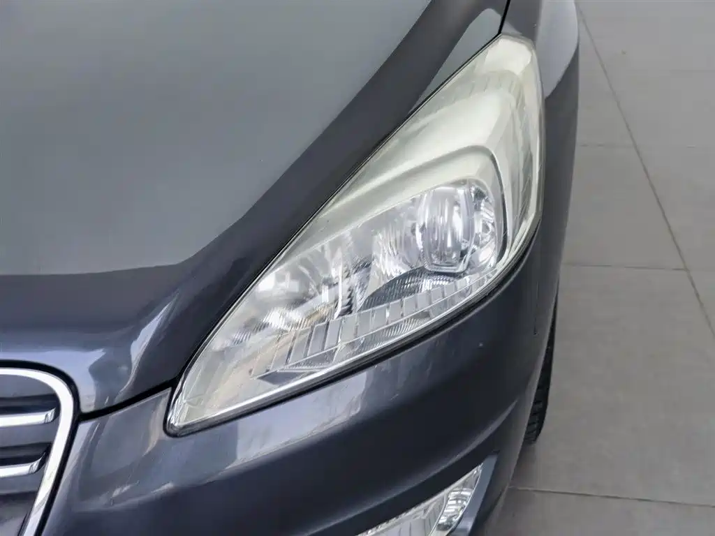 Peugeot 508 2011 2.3L Automatic Luxury Edition фото 7