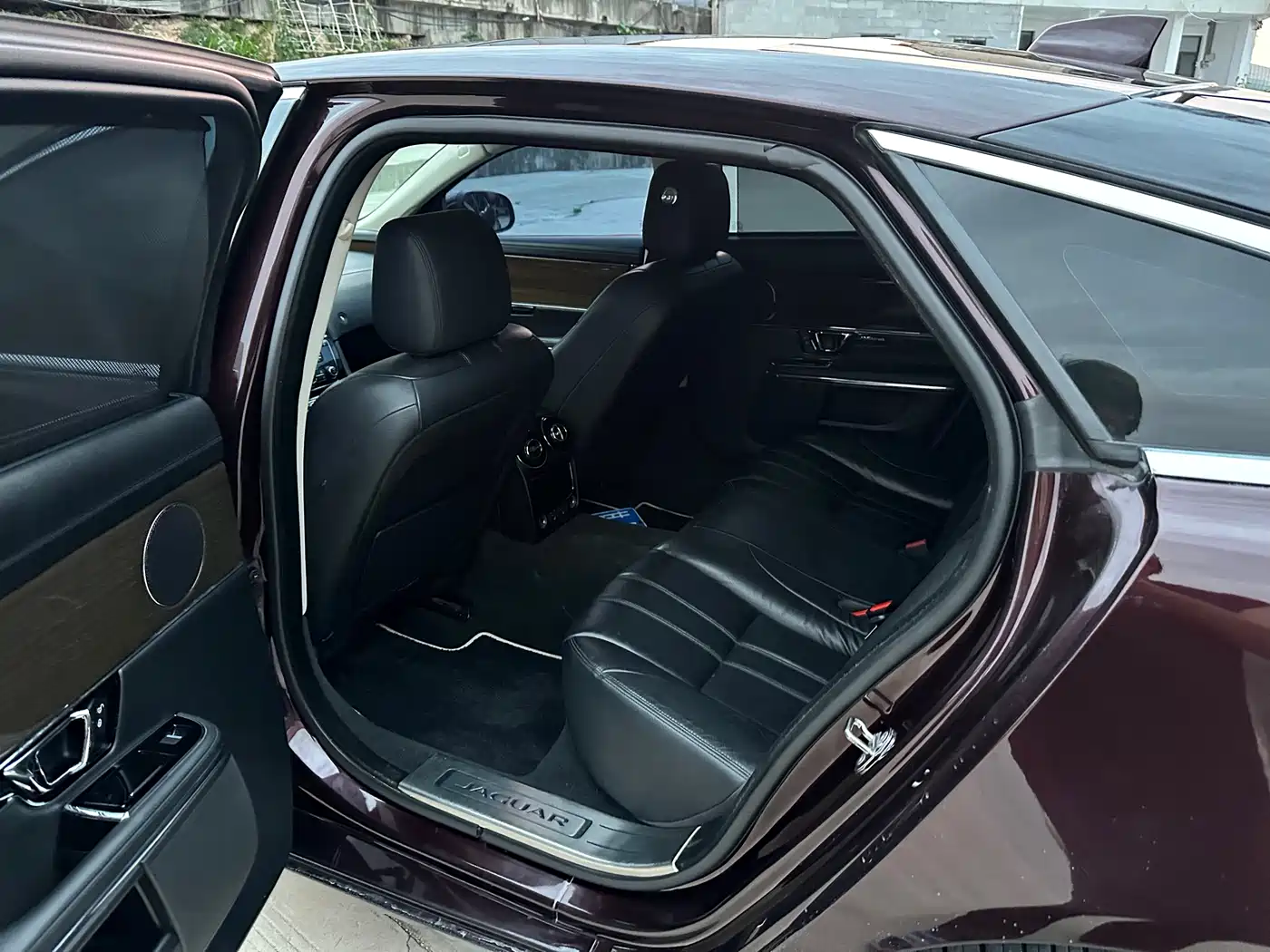 2018 Jaguar XJ
