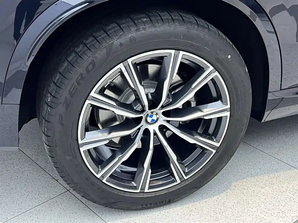 BMW X5 2022 xDrive 30Li Premium M Sport Package фото 9