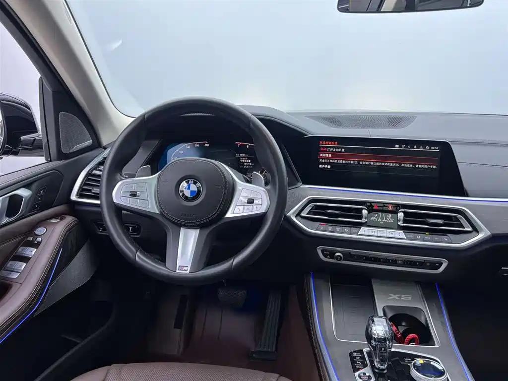 BMW X5 2022 xDrive 30Li Premium M Sport Package фото 35