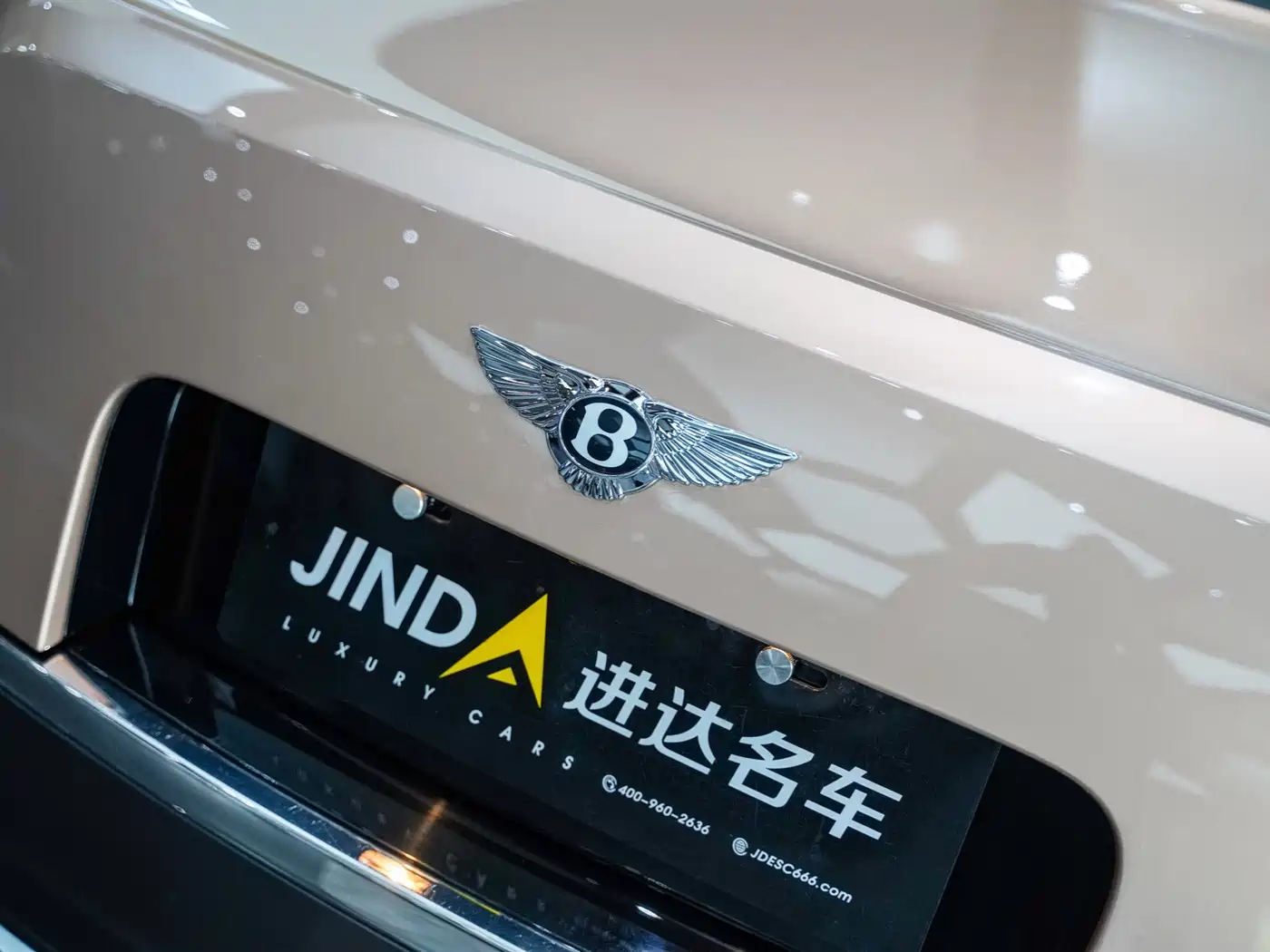 Bentley Mulsanne 2017 6.8T Long Wheelbase фото 16