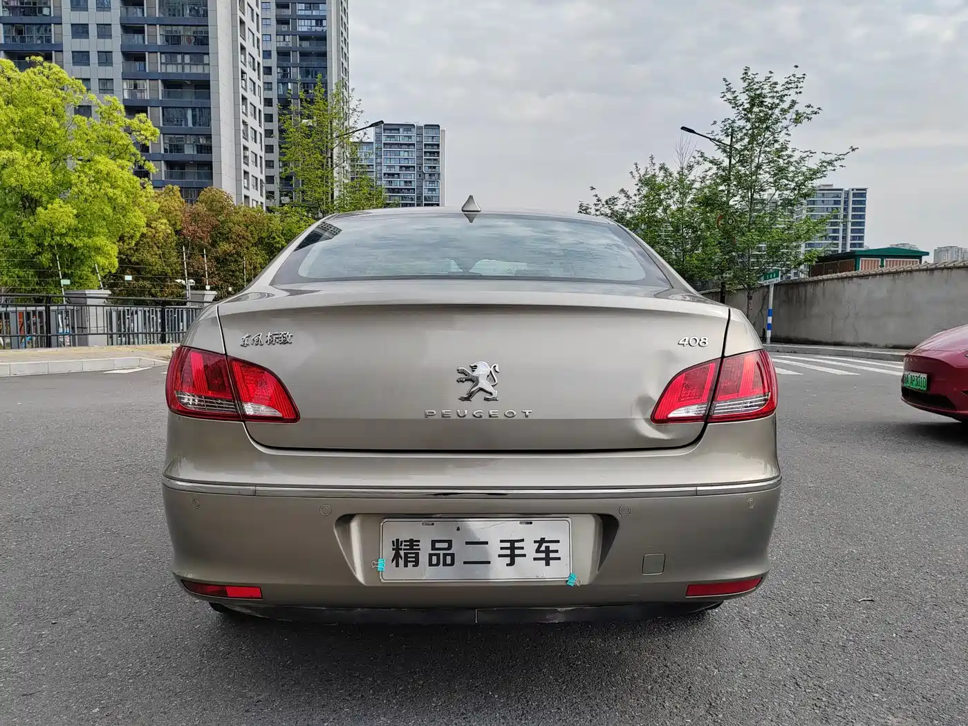 Peugeot 408 2011 1.6L Automatic Comfort Edition фото 5
