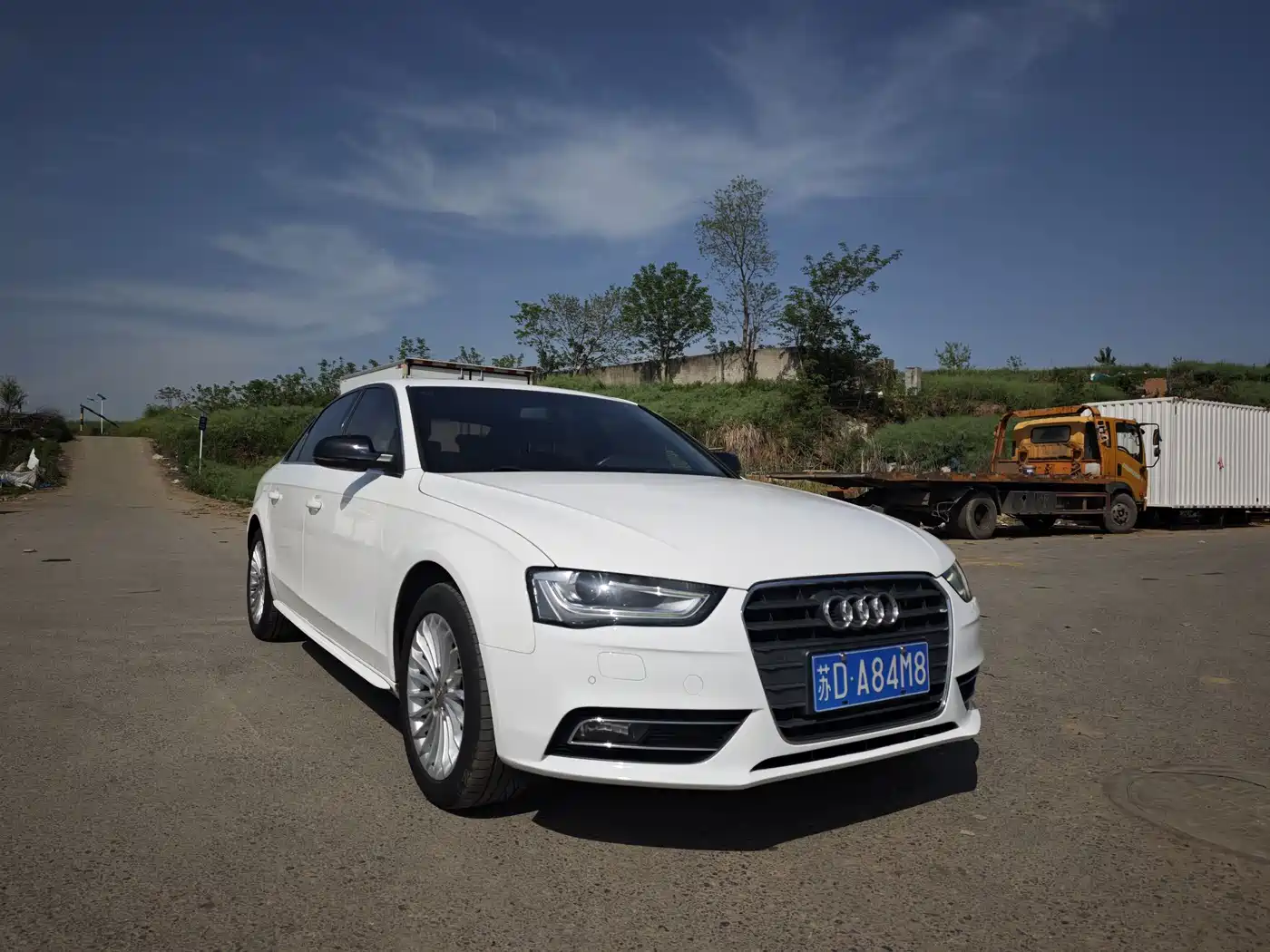 Audi A4L 2015 35 TFSI Auto Comfort фото 3