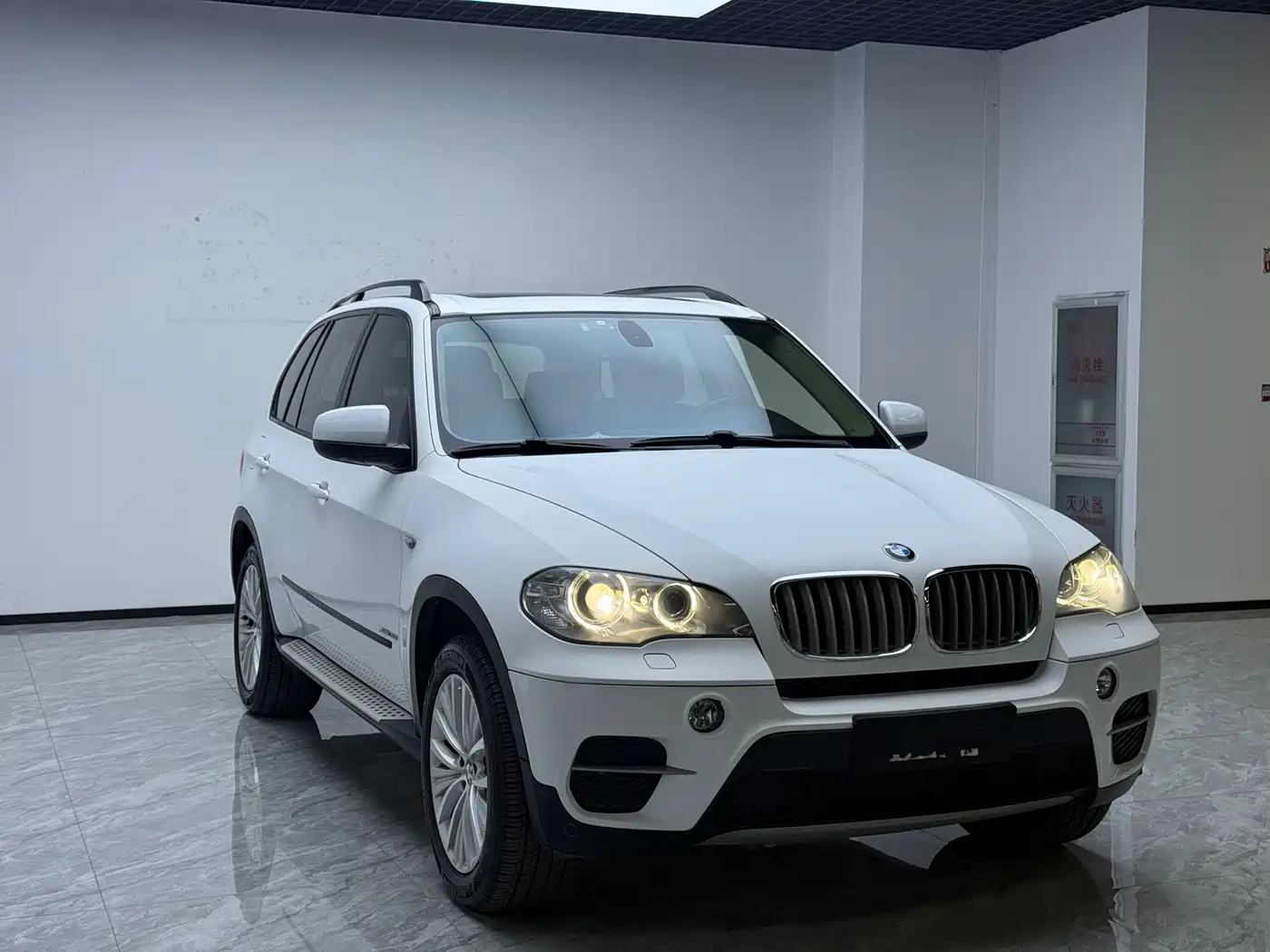 BMW X5 (Import) 2011 xDrive35i M Sport фото 3