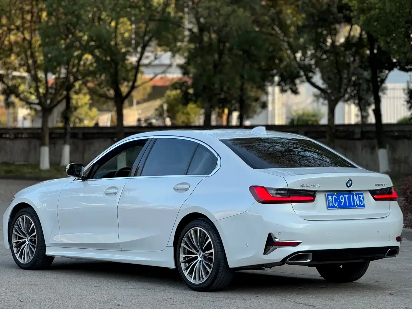 BMW 3 Series 2020 325Li Launch Edition фото 3