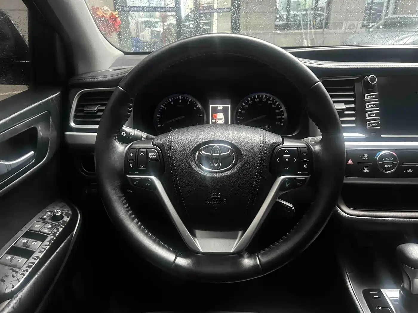 Toyota Highlander 2018 2.0T 4WD Luxury 7-seater China VI фото 17