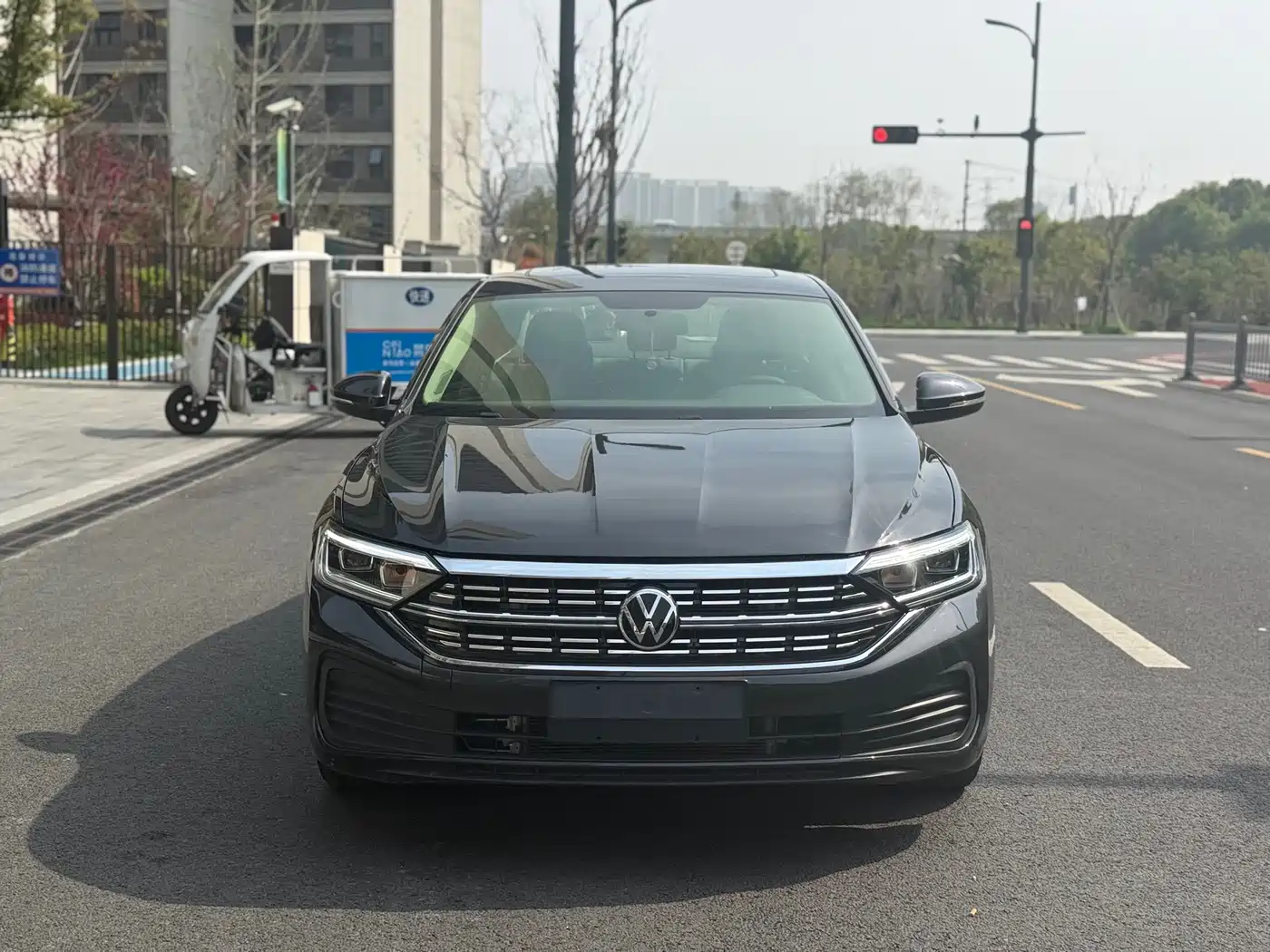 Volkswagen Sagitar 2024 300TSI DSG Surpass Edition фото 2
