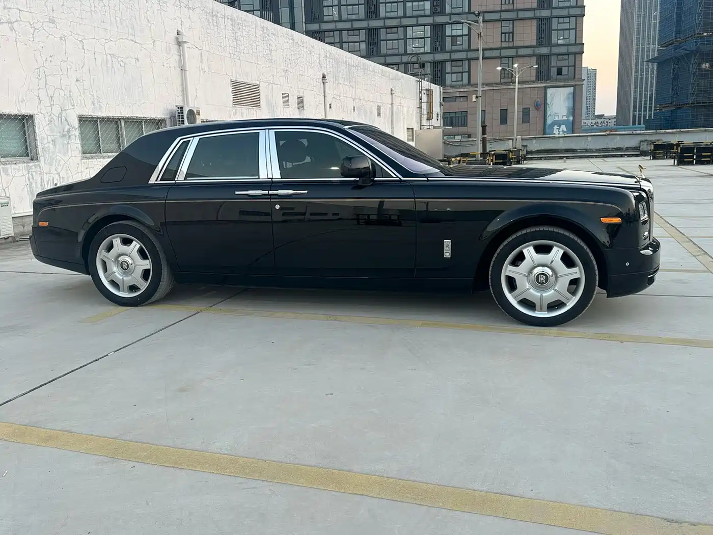 Rolls-Royce Phantom 2013 2013 6.7L Standard