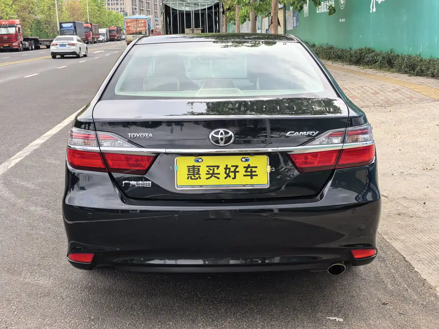 Toyota Camry 2016 2.0E 10th Anniversary Elite Edition фото 13