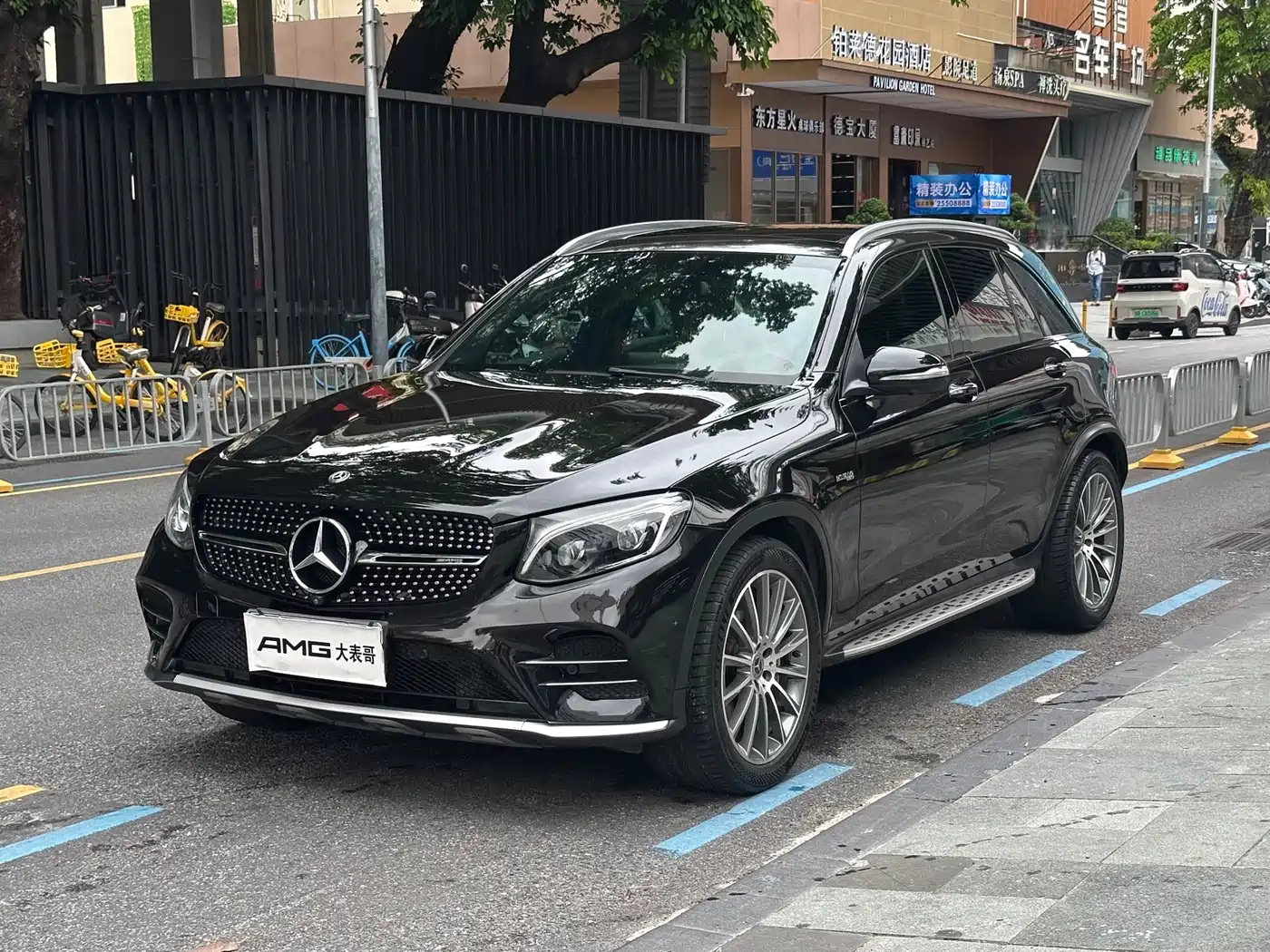 Mercedes-Benz GLC AMG 2017 AMG GLC 43 4MATIC