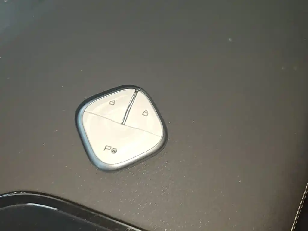 Baojun KiWi EV 2024 2023 DJI Edition LFP