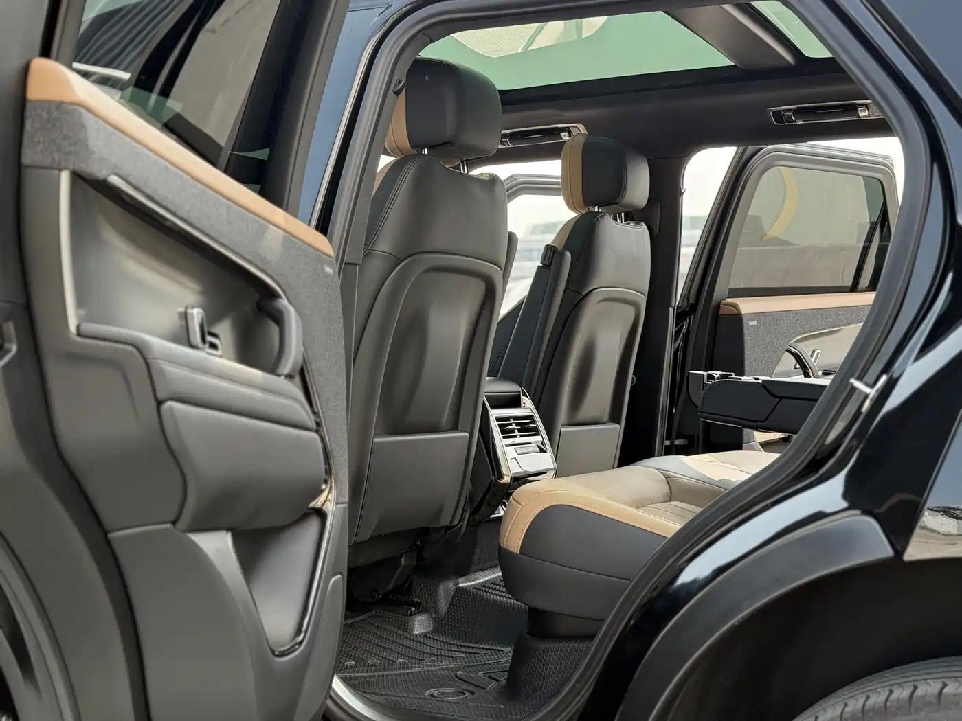 Land Rover Range Rover Sport 2024 400PS Dynamic SE фото 5