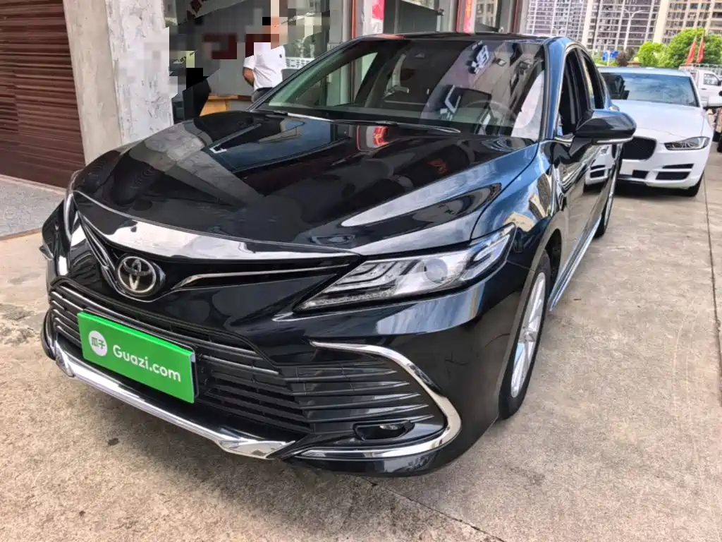 Toyota Camry 2023 2.0G Luxury Edition