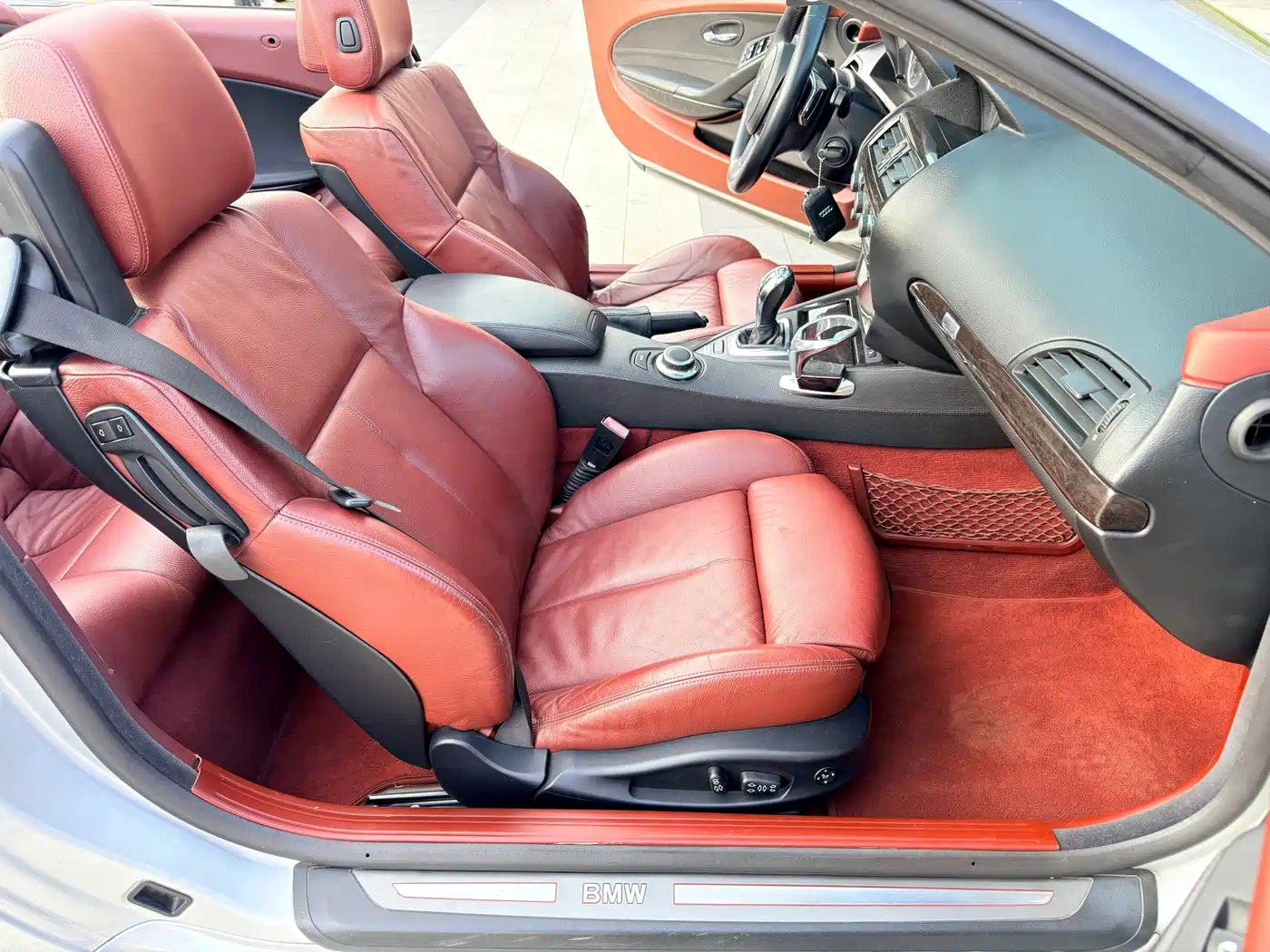BMW 6 Series 2007 630i Convertible фото 8
