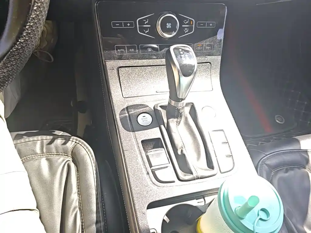 Hongqi H5 2019 30TD Style Edition фото 21