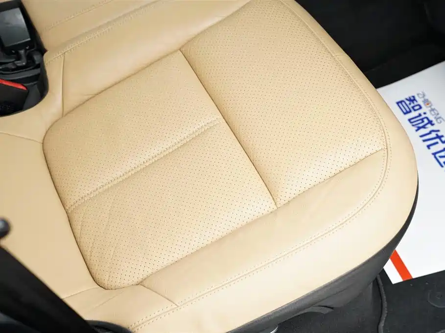 Porsche Cayenne 2014 Cayenne Platinum Edition 3.0T фото 17