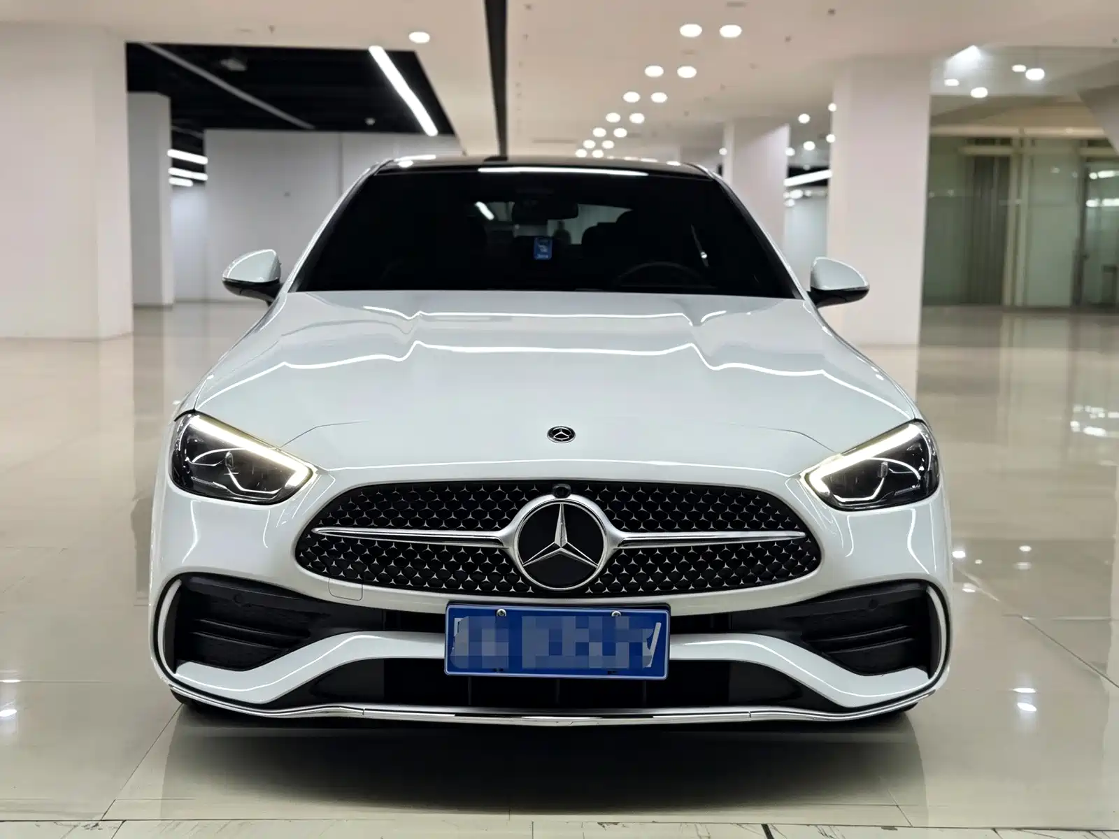 Фото 1 - Mercedes-Benz C-Class